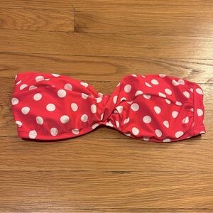 Polka dot bikini top 👙